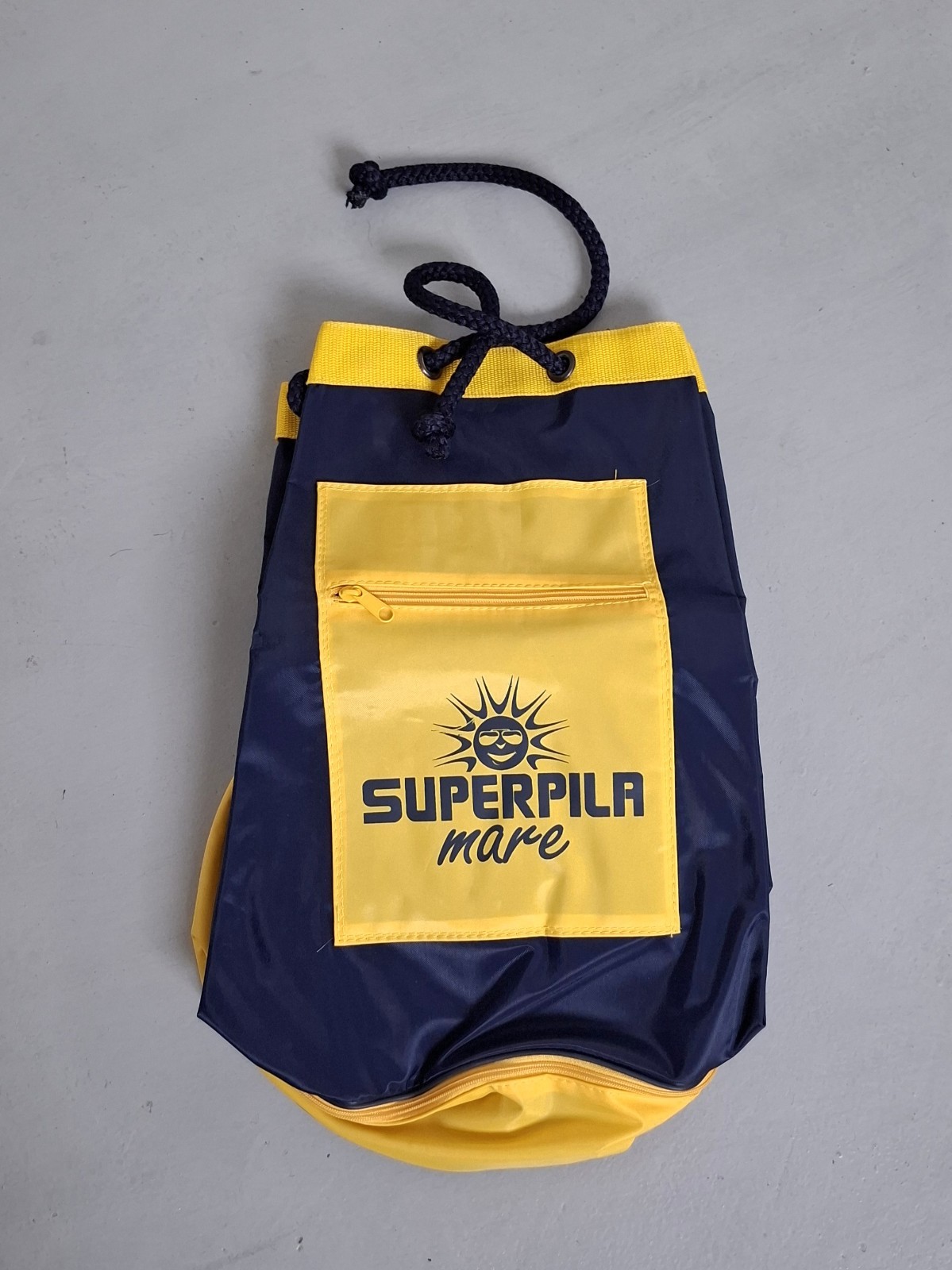 Superpila , sacca pubblicitaria da mare con tracolla, NUOVA. Fine Anni '90