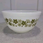 Vintage Pyrex Spring Blossom Crazy Daisy Green White Mixing Bowl #402 1.5 quart