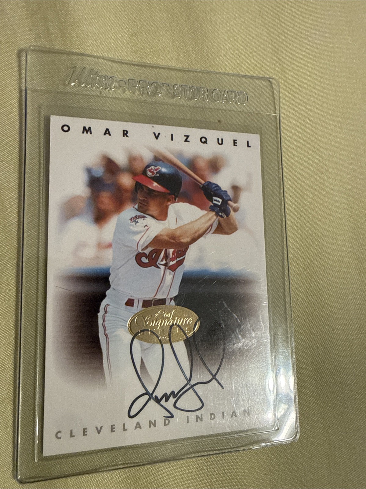 1996 Leaf Signature Series - Autographs Omar Vizquel Gold (AU)