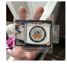 Topps Mickey Mantle Manufactured Patch 2010 Yankees Baseball Card #MCP-16