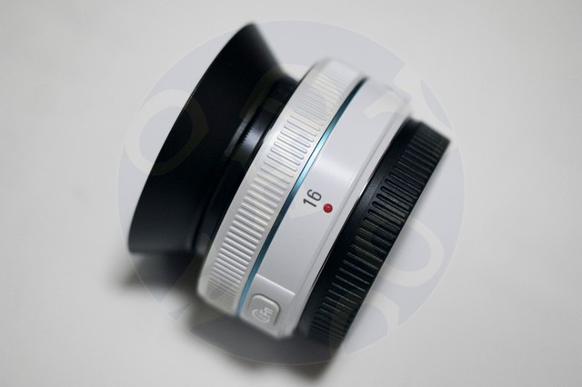Samsung NX 16mm F2.4 Lens