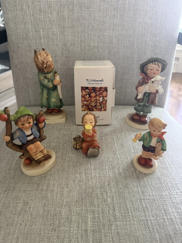 5 Hummel figurines lot