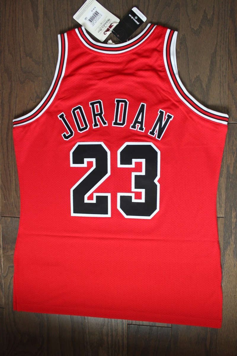 100 Authentic Michael Jordan Mitchell Ness 97 98 Bulls Jersey Size