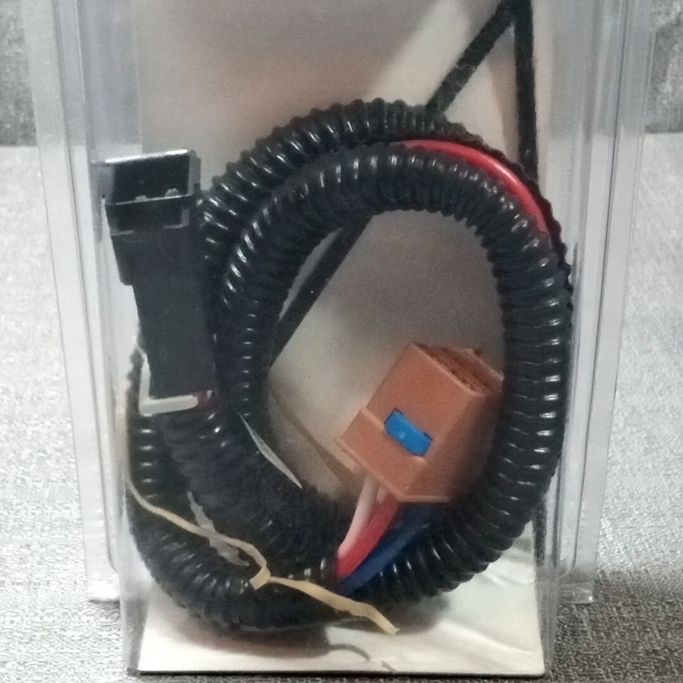 Адаптер быстрого ремня управления тормозами CURT 51343 подходит для 2002 GMC Yukon Sierra 3500 - Изображение 3 из 4