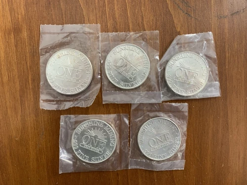 Lot of (5) 1986 Sunshine Mining 1 Troy ounce .999 fine Silver Eagle round