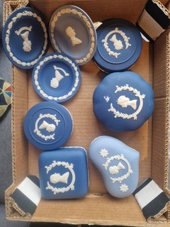 Wedgewood (jasperware)trinket boxes and Plates