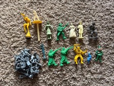Vintage 1950s 60s 70s Plastic toys not army men Louis Marx