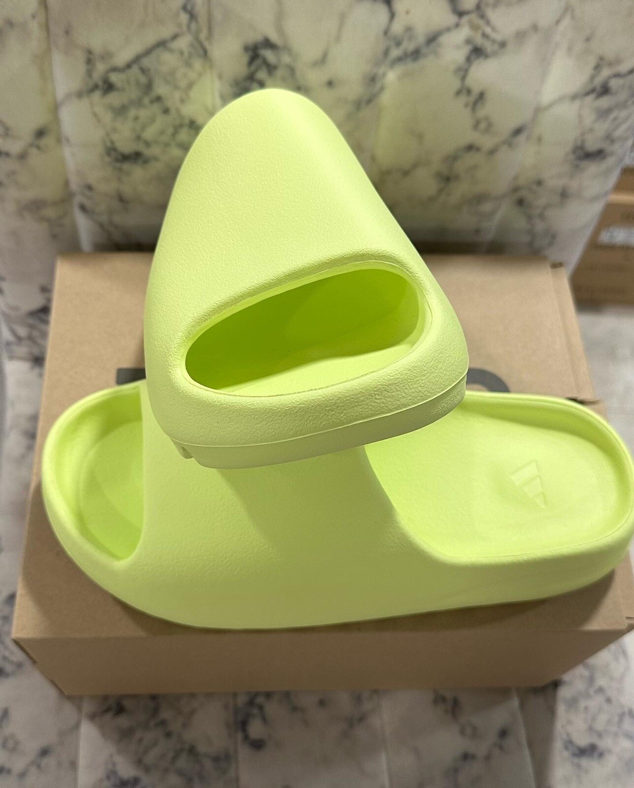 SAOLA Adidas Yeezy Slide VERDE GLOW taglia 10