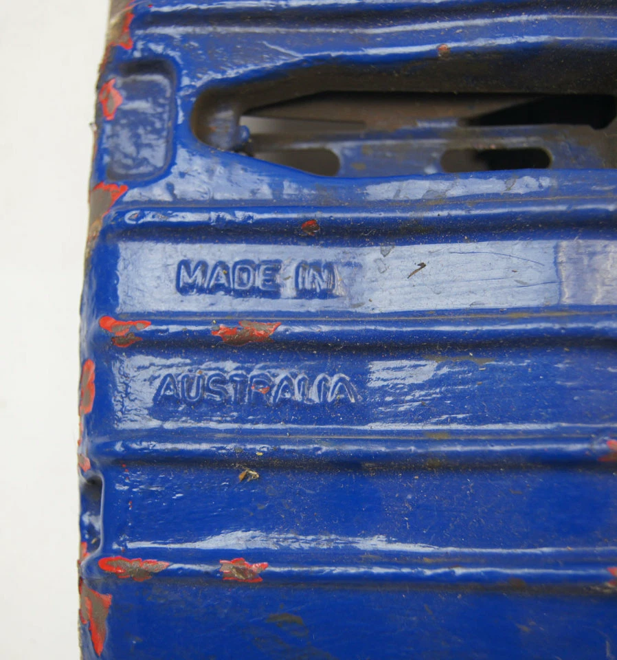 2001-2004 Chevrolet Corvette C5 Front Left LH Brake Caliper Used 88895128 - Image 4 of 4