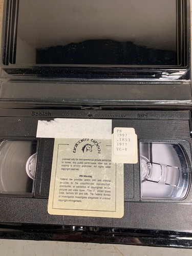 Robinson y Viernes en la isla encantada (1973) Hugo Stiglitz VHS Tape - Spanish - Picture 2 of 2