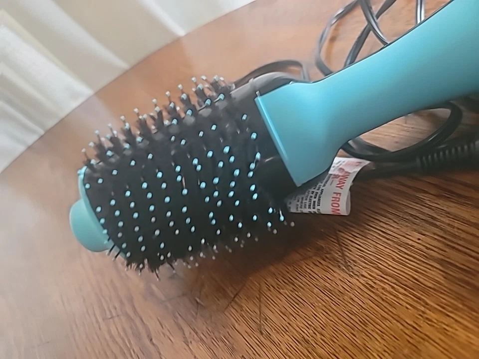 Secador de pelo Revlon Oval One Step Volumizer Plus, verde azulado *Usado Foto 3 de 4