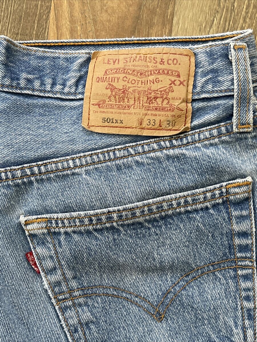 Levi's Vintage 1995 501XX (501-0117) Blue Jeans Made in USA Levi's Vintage 1995 501XX (501-0117) Blue Jeans Made in USA