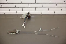 96-98 Lexus LX450 Right Passenger Front Door Latch W/Rods & Inner Handle