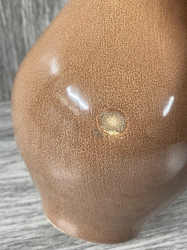 Red Wing Pretty Shaped Handled Pitcher M-1601 Pale Brown 8 1/2" tall Vintage MCM - Picture 4 of 12