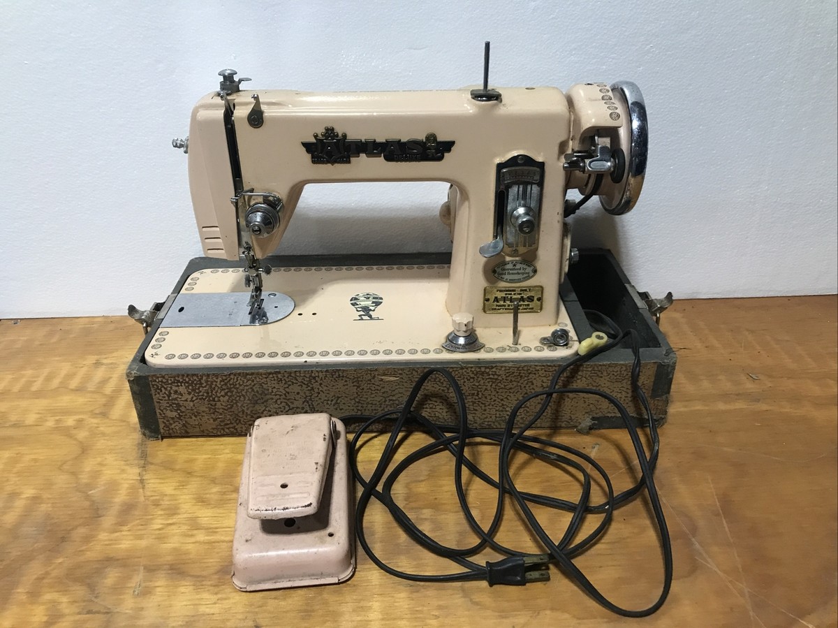 Atlas Deluxe Precision Sewing Machine VINTAGE w Case/Pedal Works
