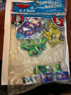 Vintage DC Comics SUPER FRIENDS Bows & Ribbons Superman Batman Wonder Woman