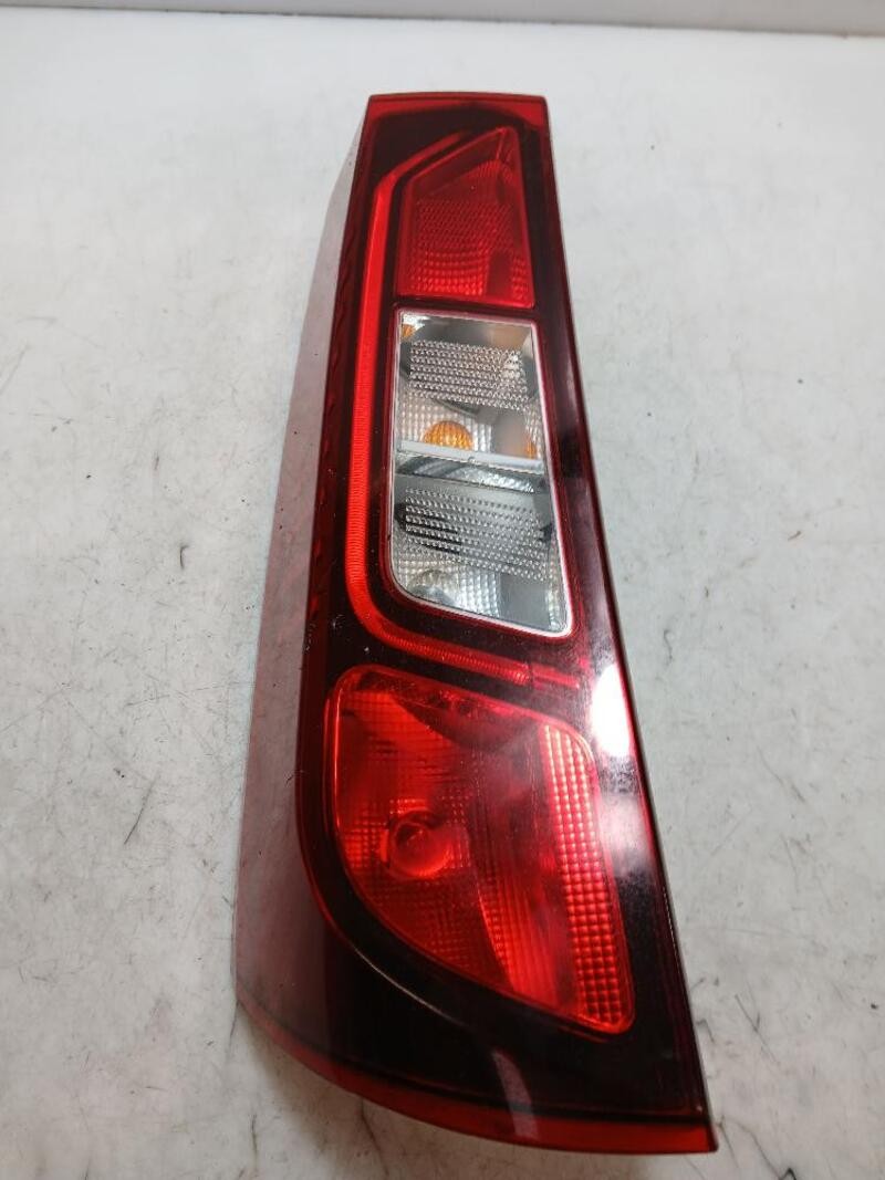 265554082R fanale posteriore sinistro RENAULT EXPRESS (04/21) 1.4 2021 Usato