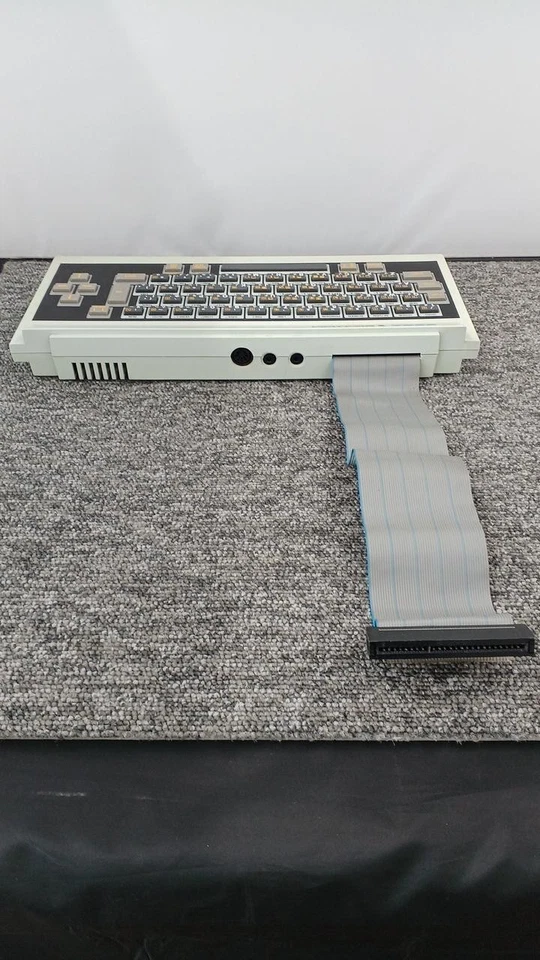 Sega SK-1100 SG-1000 Series Keyboard JUNK Not tested - Image 2 of 3