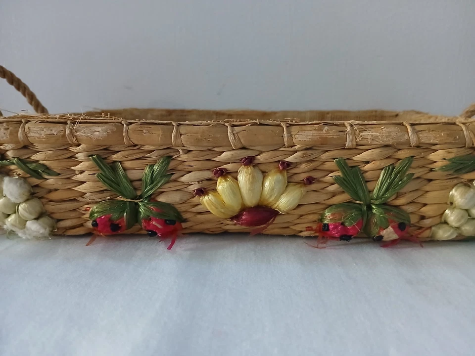 Vtg Wicker Basket Tray Raffia Fruit Floral Folk Art Boho Cottagecore Farmhouse - Image 2 of 4
