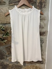 LOFT White Solid Sleeveless Ruffle Crew Neck ...