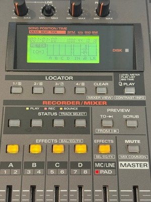 Roland SP-808 Groove Sampler Digital Workstation DJ Beat Maker Zip