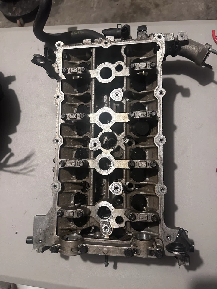 Conjunto de culata Hyundai Genesis Coupé 2,0 L L4 Turbo 2010-2014 G4KF OEM Foto 2 de 4