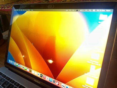 Apple MacBook 12 Inch Laptop 2017 M3 1.2GHz 8GB / 256GB – New Battery 13 Cycles - Picture 6 of 13