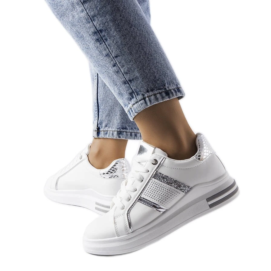 Sneakers bianche shop con strass