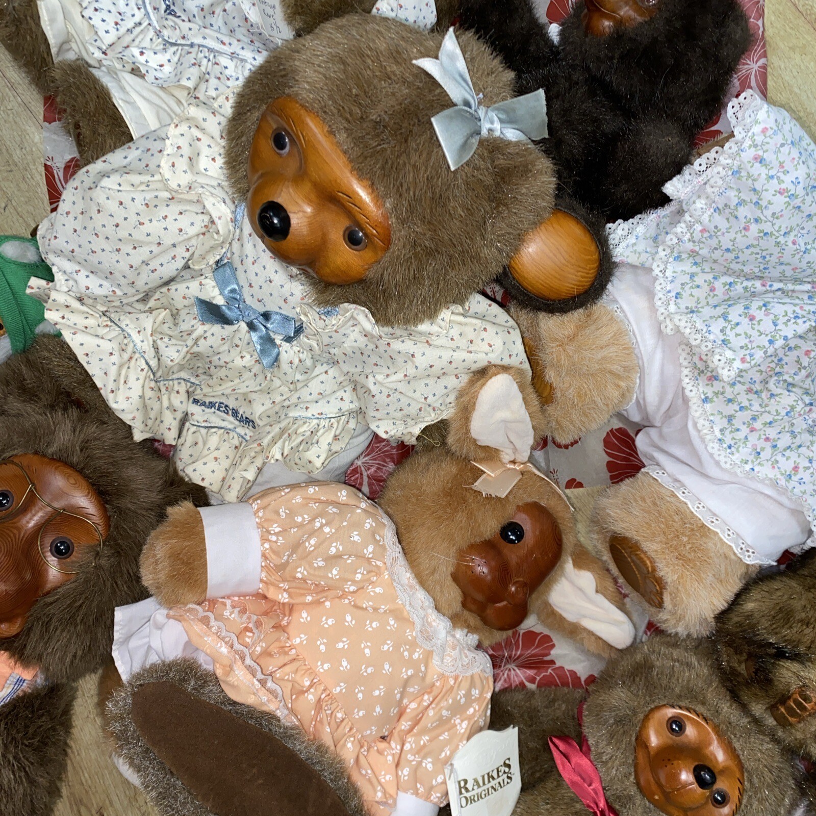 Vintage RAIKES BEAR Lot Of 12. Motherload Lot Of Rare Bears. Many 1980