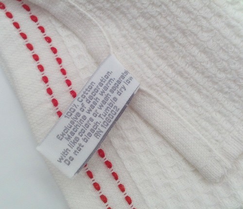 Coronet Home Kitchen Towels 'Let it Snow' Set of 2 New - Picture 6 of 6