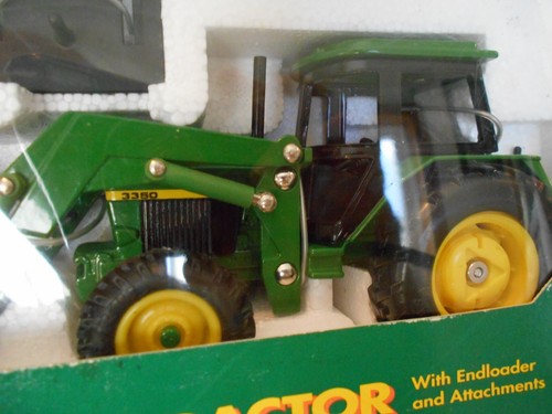 Vintage 1990 Ertl 1:32nd Scale John Deere 3350 Tractor w/Attachments #5647, NIB - Picture 15 of 22