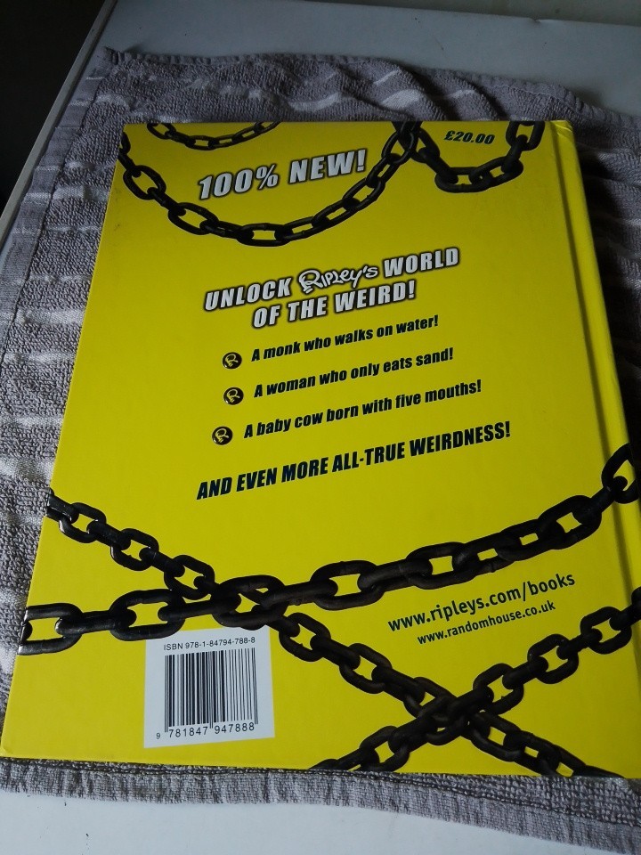 Ripley's Believe It or Not! 2017 (Annuals 2017) by Details, No Author Book The