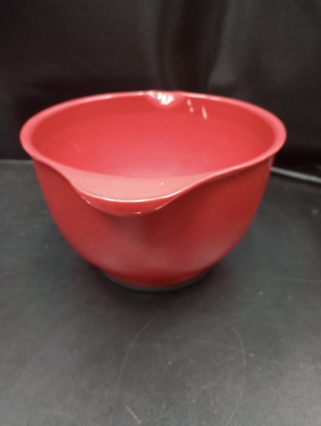 Kitchen Aid 2.5 Quart Pistachio RED Heavy Plastic Mixing Bowl