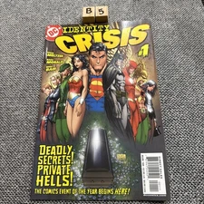 DC Comics Identity Crisis Issue No 1, August 2004 Excellent Condition