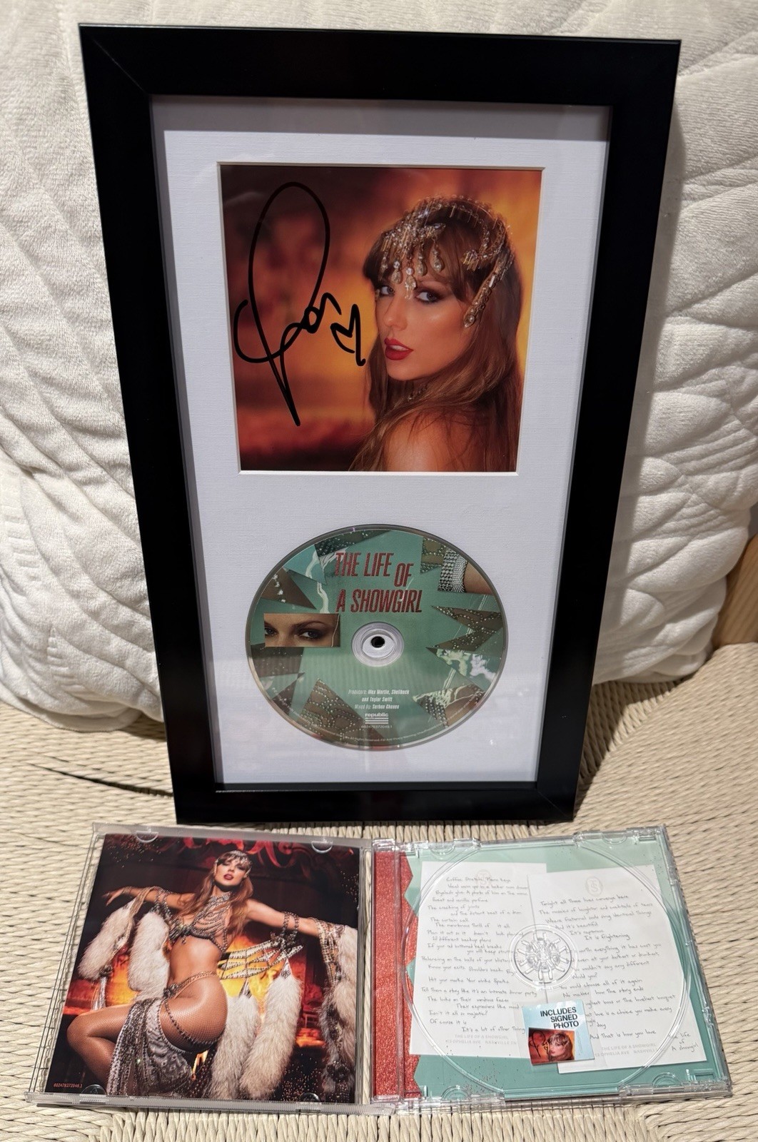 Taylor Swift Hand Signed Autographed Framed CD THE LIFE OF A SHOWGIRL PHOTO 1
