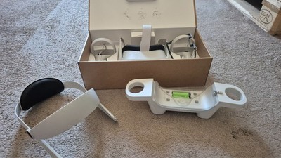 Oculus Meta Quest 2 128GB VR Headset Weiß Inklusive Zubehör Neuwertig
