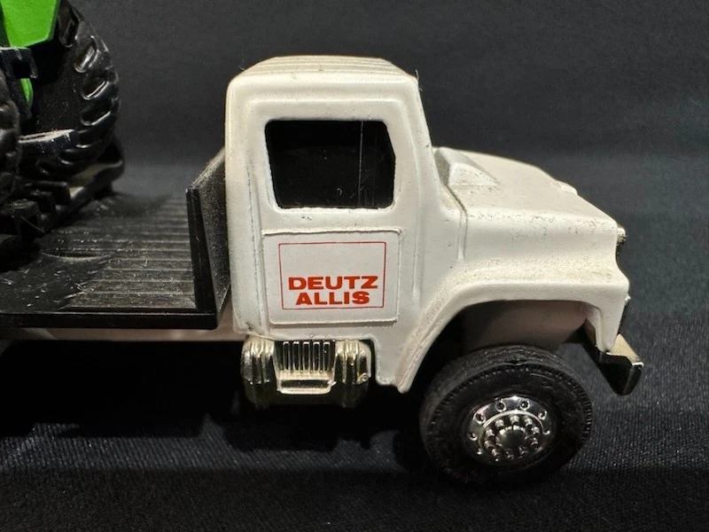 Ertl Deutz-Allis Delivery Truck #2204 with Deutz Allis 6260 Tractor 1/64 Scale - Image 4 of 4