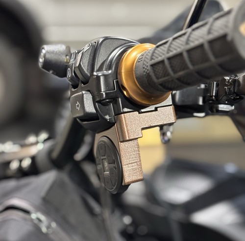 🇺🇸 SOFTAIL/LOW RIDER S/ST CUSTOM MOUNT AND BLUETOOTH CONTROLLER 🇺🇸 - Picture 4 of 9