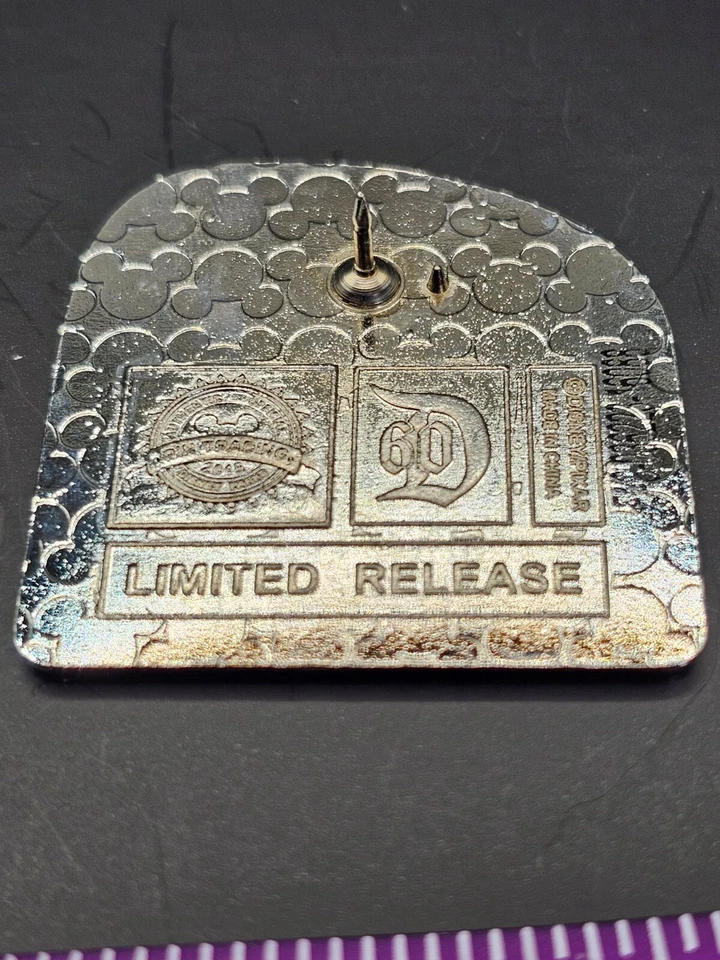 Disney 60th Diamond Celebration Disneyland Forever Finding Nemo Pin LR - Image 2 of 2