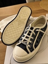 Dior Sneaker NP: 999,-€, ungetragen…. 