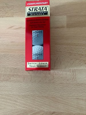 3 neue Golfbälle Strata Professional Distance