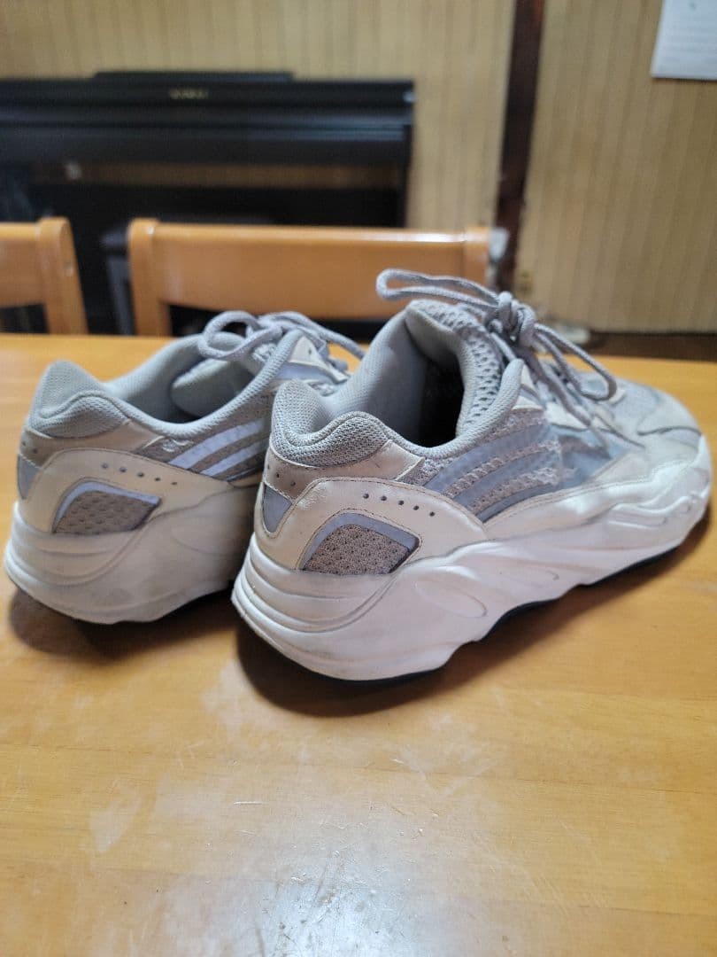 Adidas Yeezy Boost 700 V2 Static Gray Mesh Suede Sneakers Used thumbnail 3