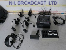 Clearcom HME mb300es 2x 2.4Ghz  base with x5 headsets, batteries and charger