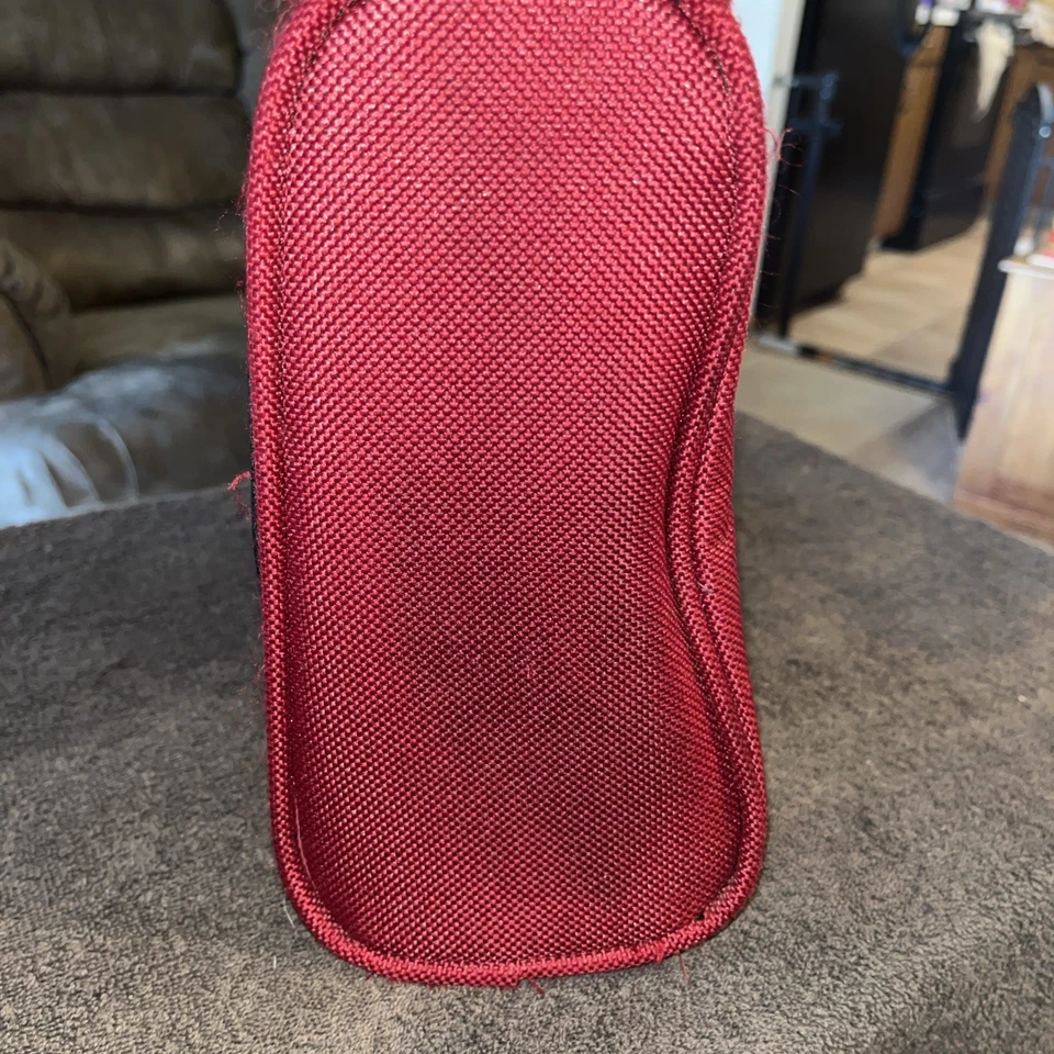 Bolsa organizadora de cosméticos American Tourister fecho com zíper cor borgonha lona... - Imagem 2 de 4