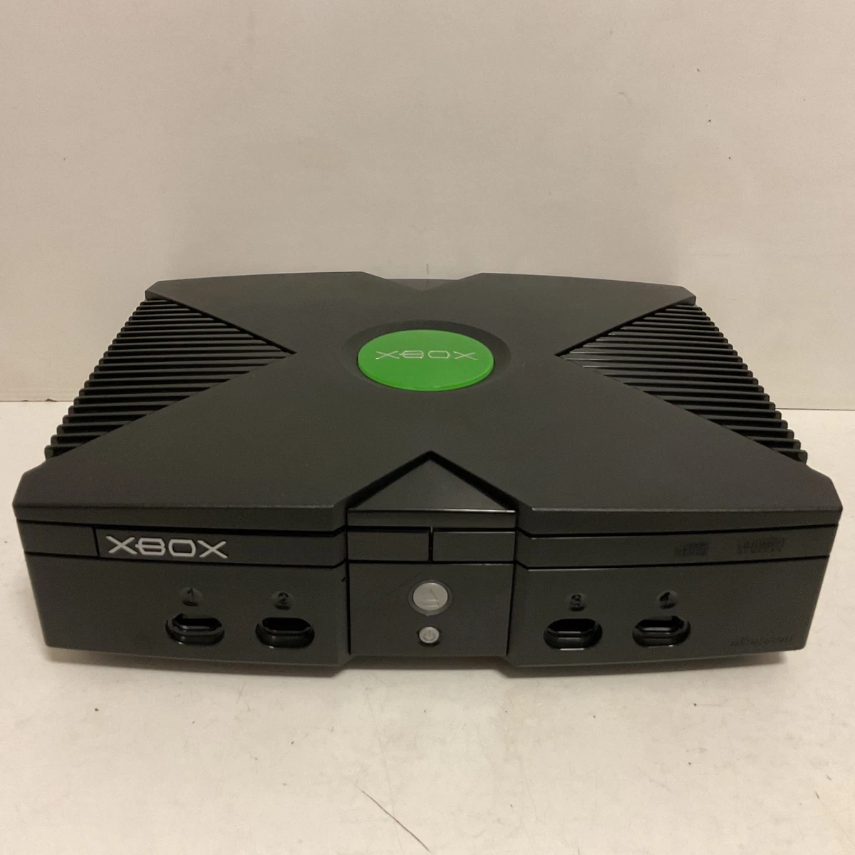 xbox one 500g sans accessoires, fonctionnel avec des jeux installé