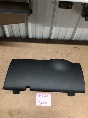 10-13 Chevy Silverado Sierra Driver Lower Dash Knee Bolster Kick Panel Black