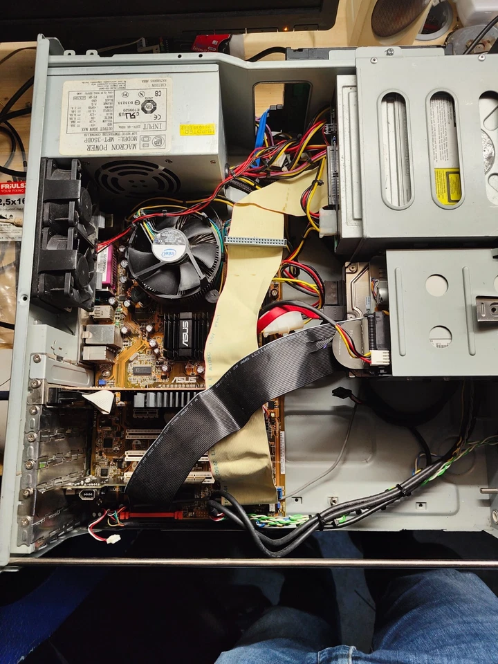 Computer Vintage Intel Core 2 Duo+4Gb Ram+2 HDD 250Gb+Radeon 5450 1Gb - Immagine 3 di 4