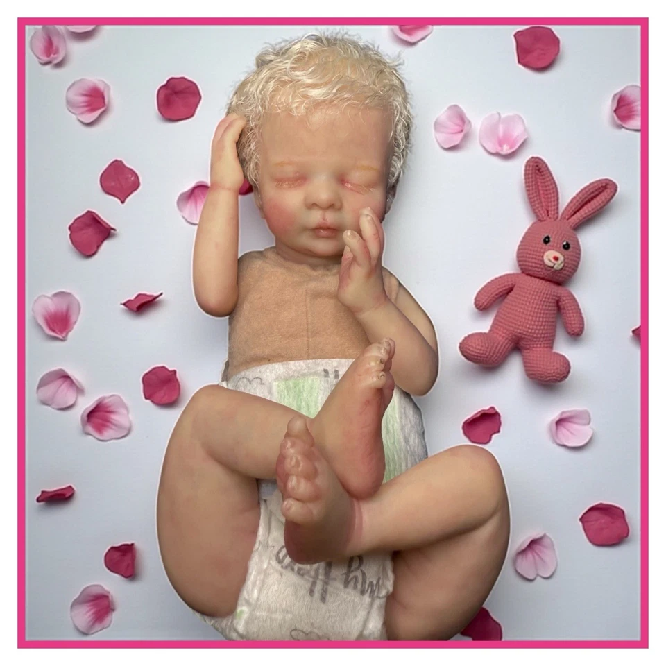 Lilybelle de Shawna Clymer con apertura de caja Foto 3 de 4