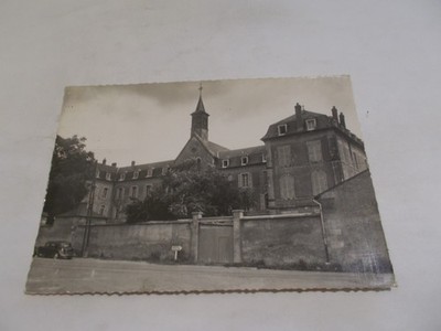 58 SAINT SAULGE NIEVRE DAS KLOSTER PLACE DOM LAVERNE ALTES AUTO 1958 2 BRIEFMARKEN