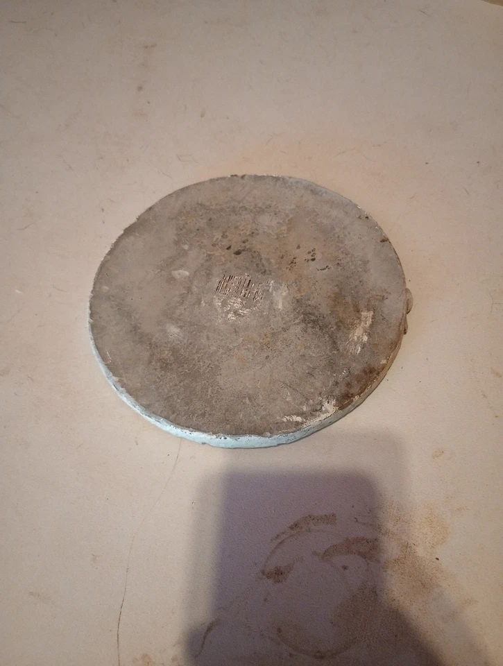 Piedra de jardín de mariposas y flores de hormigón para decoración de jardín al aire libre Foto 2 de 3